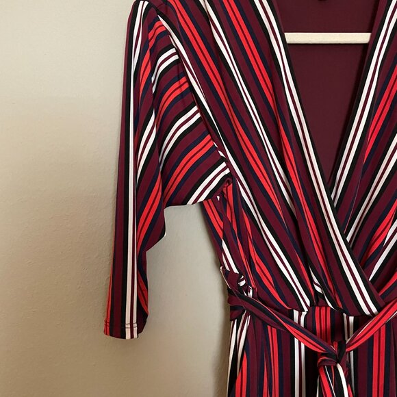 Express, Size XS, Striped Jumpsuit with Matching Belt and Pockets. - Picture 9 of 12